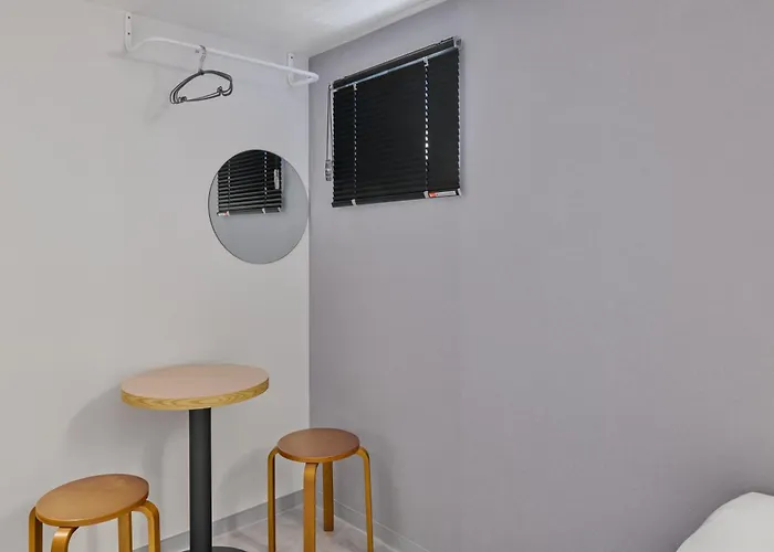 Ostello Unit J